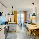 Solana Tulipanes Parking Pool Terrace