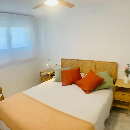 Solana Tulipanes Parking Pool Terrace شقة فوينخيرولا