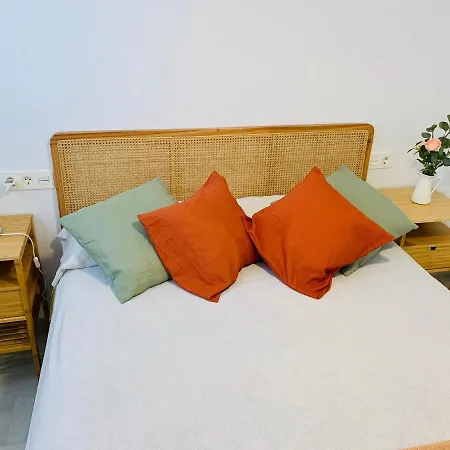 Solana Tulipanes Parking Pool Terrace فوينخيرولا