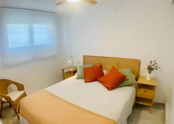 Solana Tulipanes Parking Pool Terrace شقة فوينخيرولا