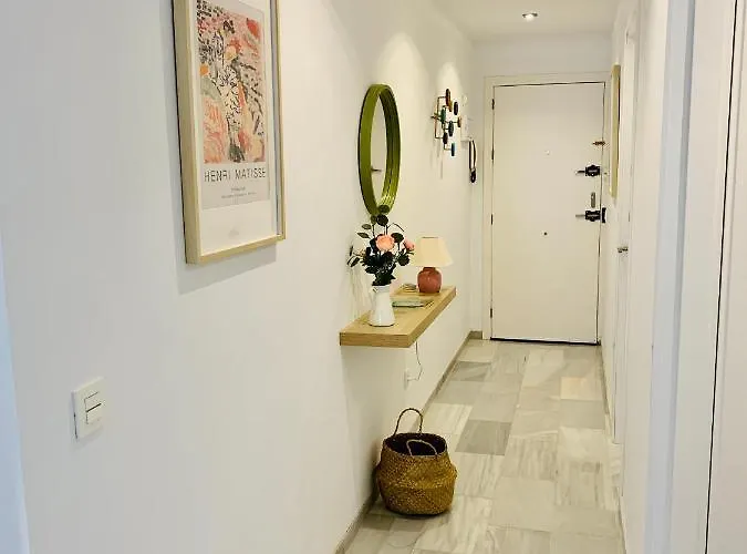Solana Tulipanes Parking Pool Terrace شقة فوينخيرولا