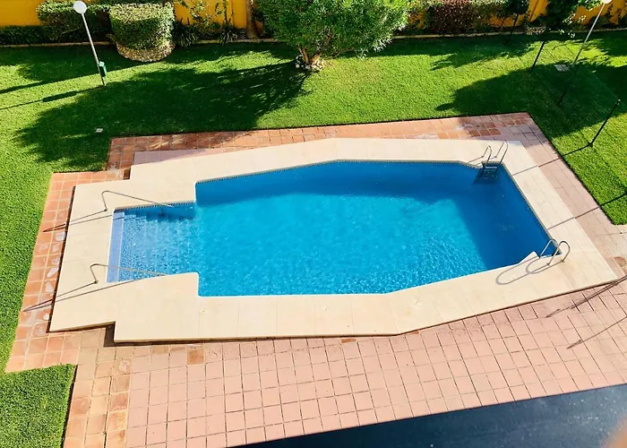 Solana Tulipanes Parking Pool Terrace